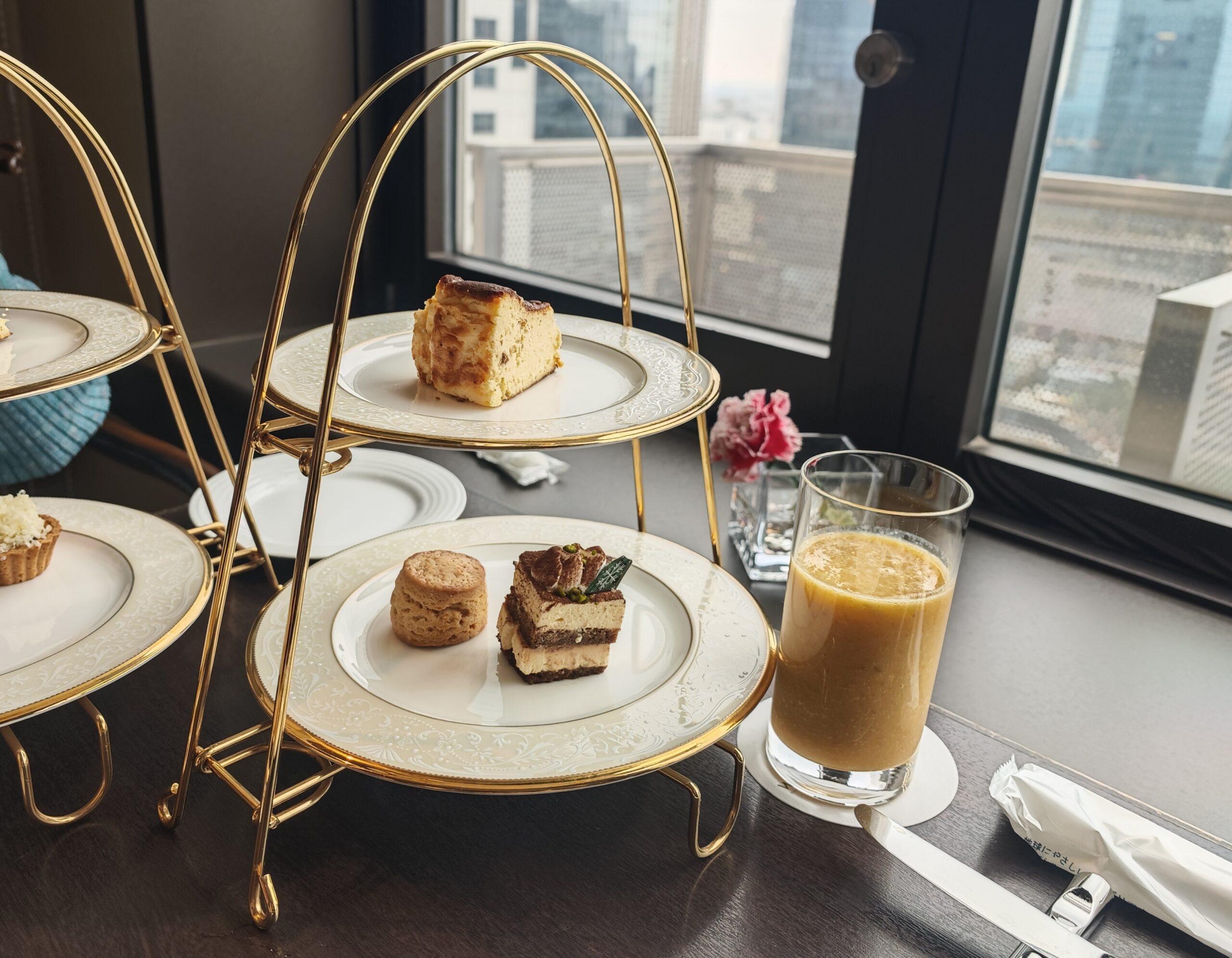 ウェスティン大阪 ラウンジ ティータイム
