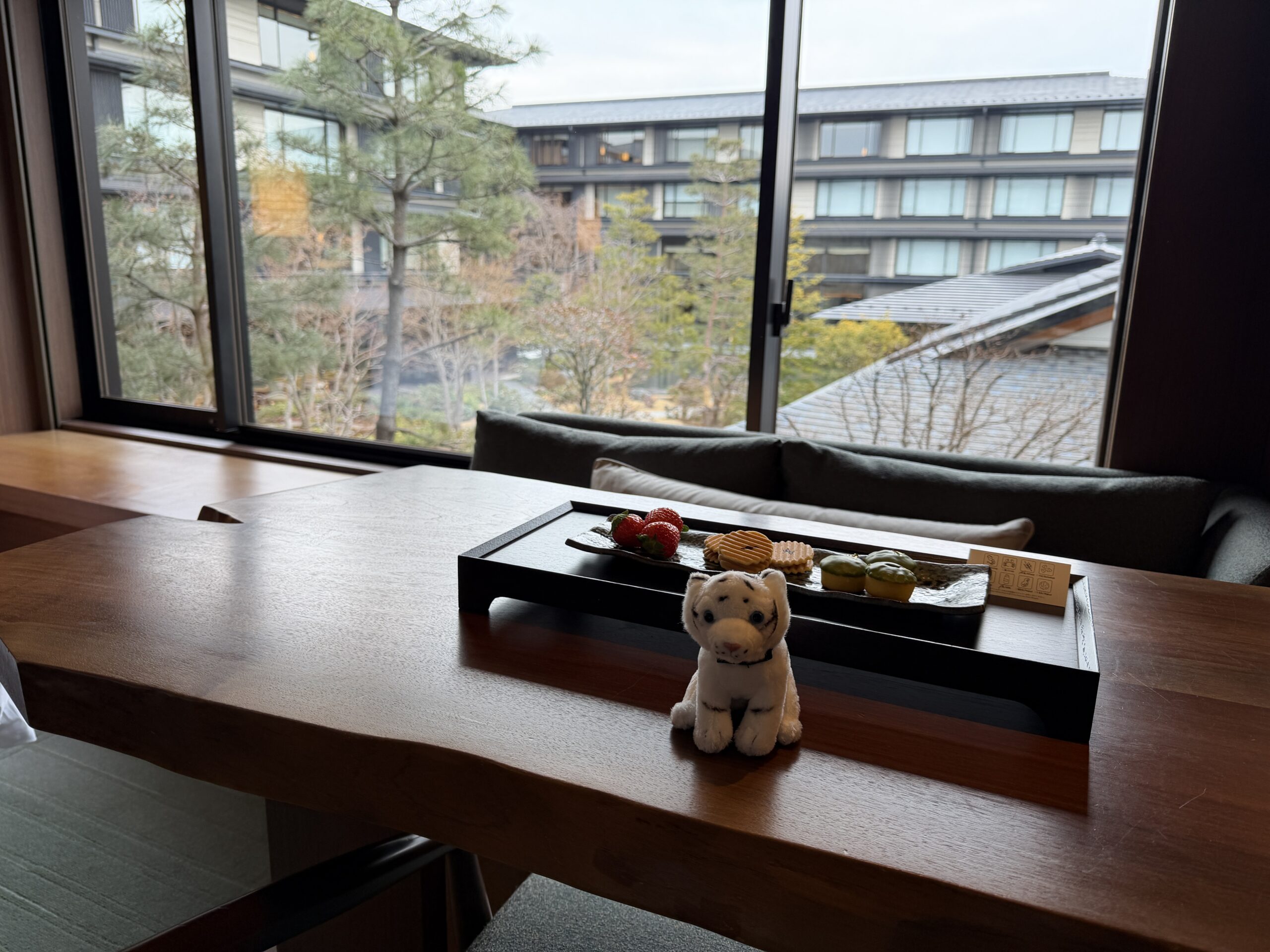 ホワイトタイガーのぬいぐるみ